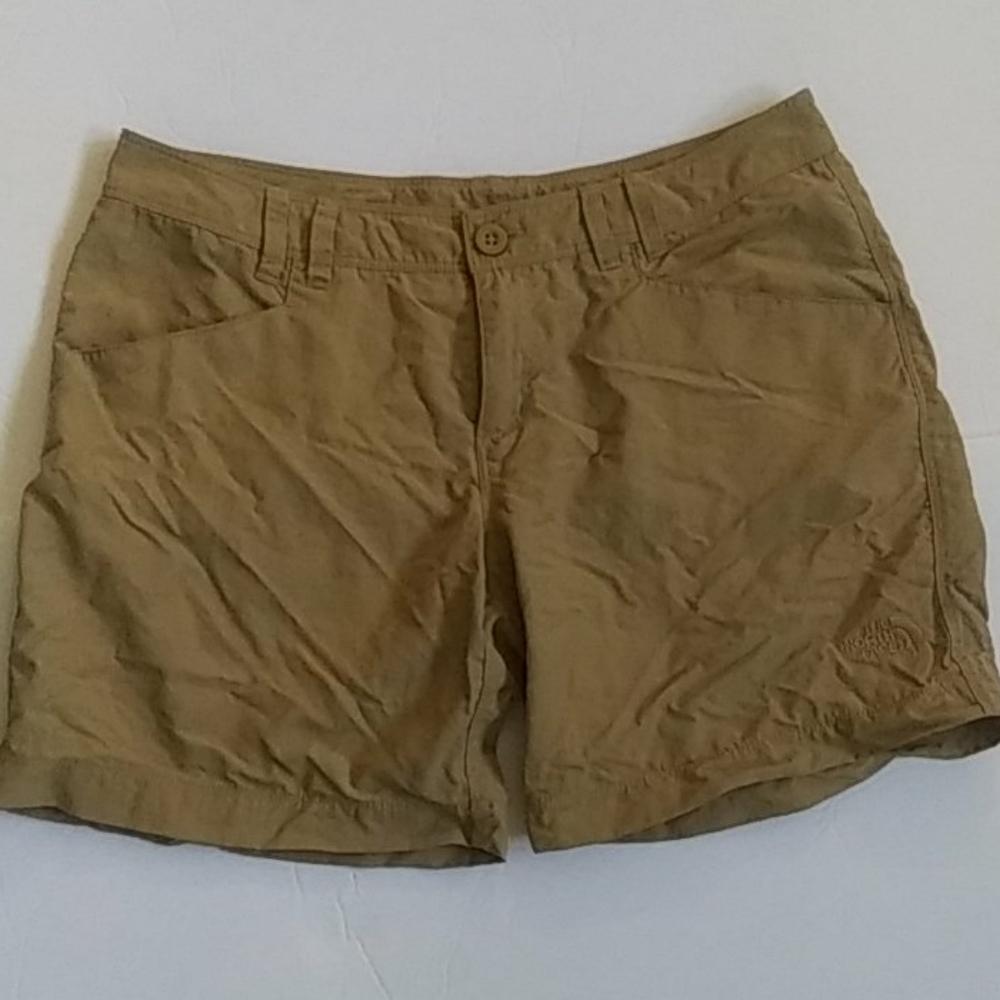 NORTH FACE SHORTS..TAN..WOMENS 8
